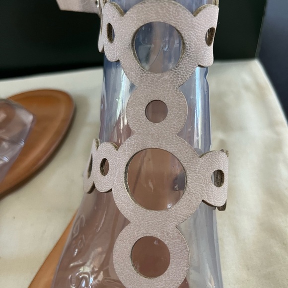 Dolce Vita Neutral Sandals - Picture 6 of 9